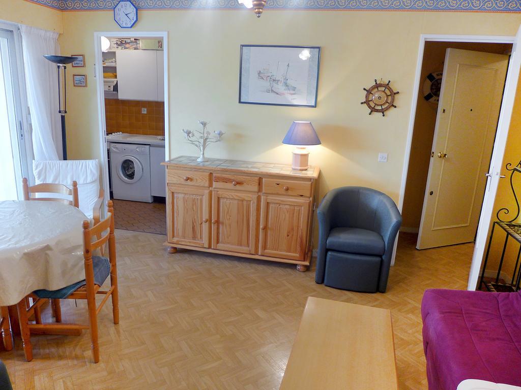 Apartment Cap Cabourg-19 By Interhome Room photo